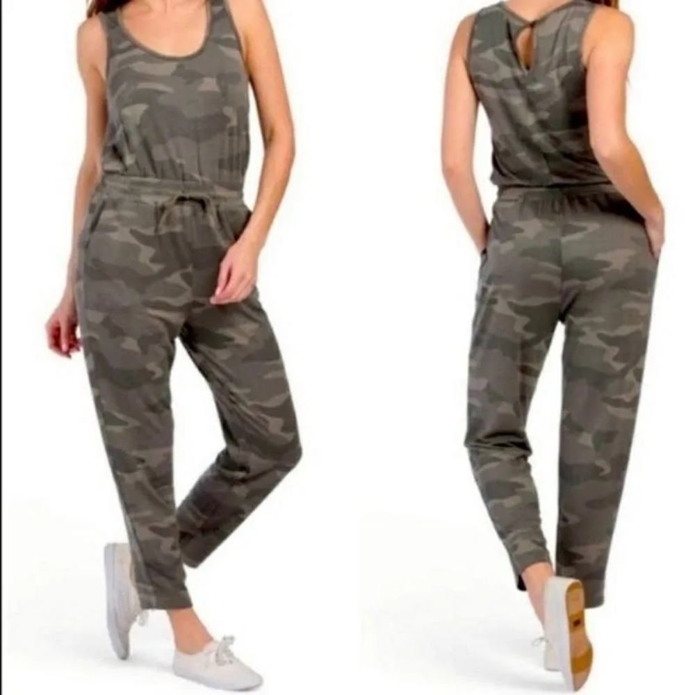 SPLENDID Women Camo Jumpsuit M NWT